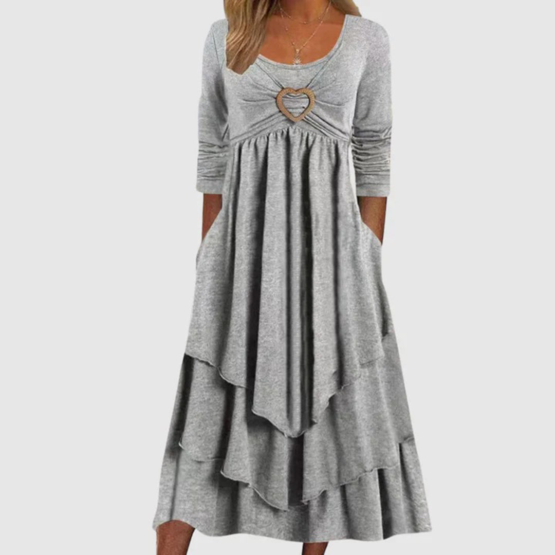 Samira - Casual lang kjole med rund hals og hjertepatter med lommer Lundbutik