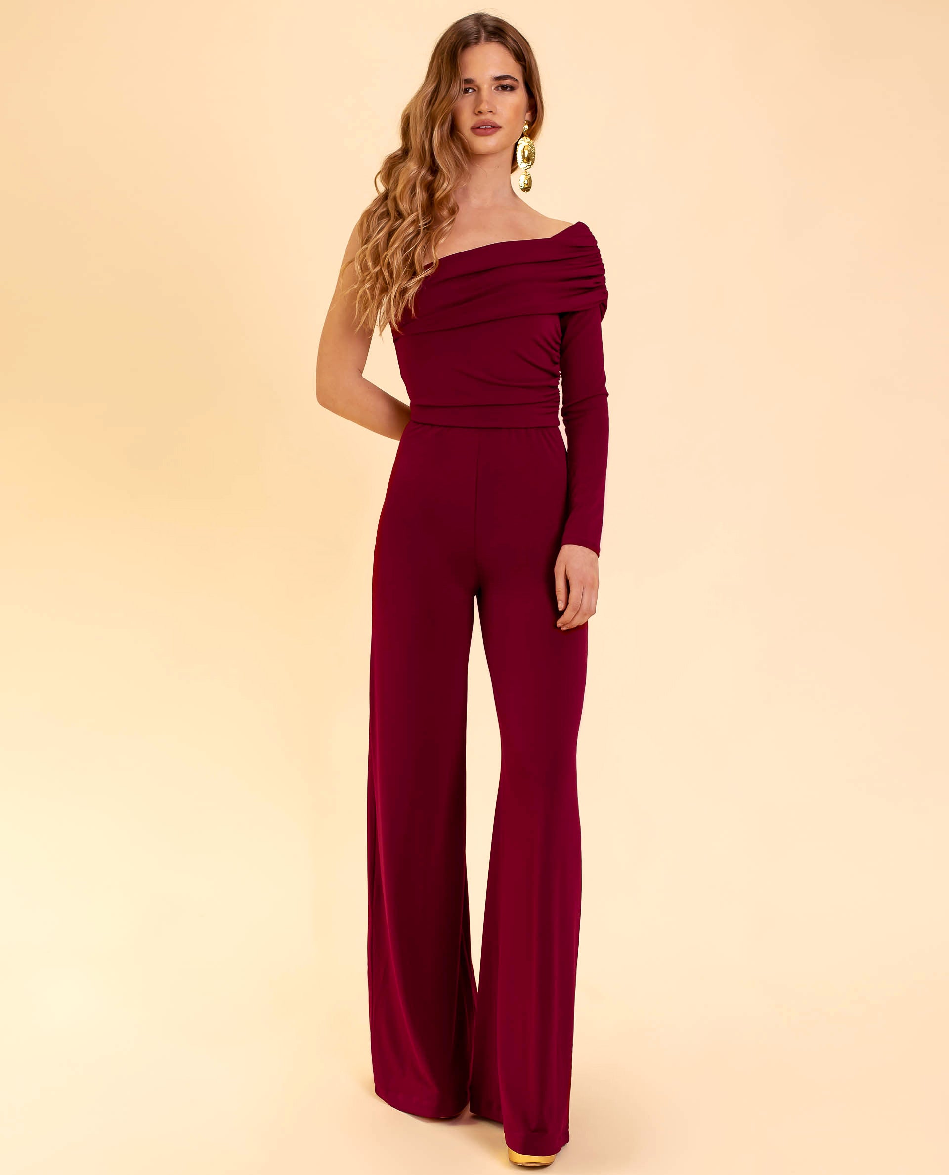 Laura – Elegant jumpsuit med én skulder lange ærmer og vide ben Lundbutik