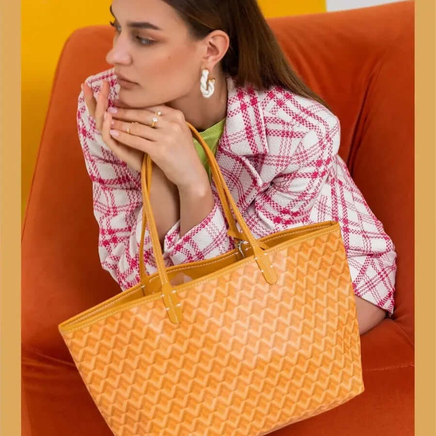 Camila – Rummelig Dame Tote Håndtaske med Indvendige Lommer-Handbags-Lundbutik-Gul-Standard-Lund Butik