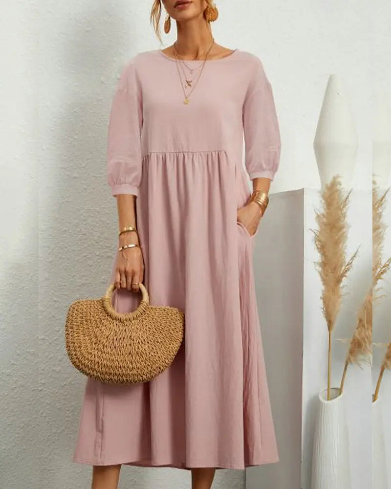 Doris - Løs midikjole med rund hals og halve ærmer-Dresses-Lundbutik-Lyserød-S-Lund Butik