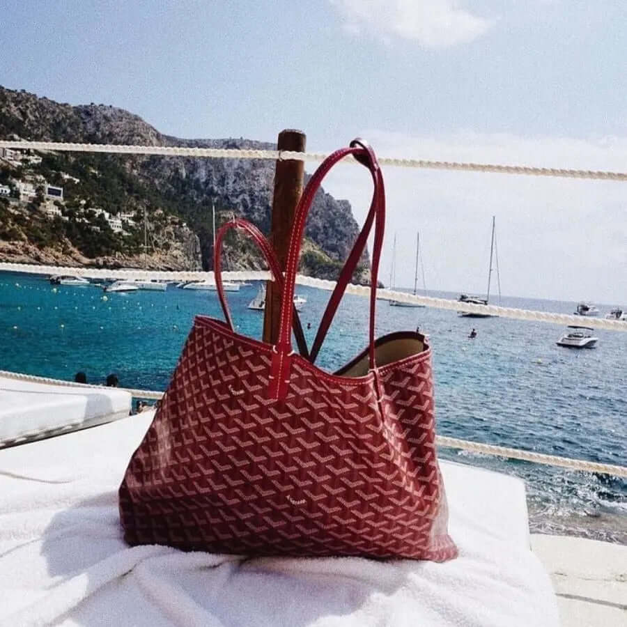 Camila – Rummelig Dame Tote Håndtaske med Indvendige Lommer-Handbags-Lundbutik-Rød-Standard-Lund Butik