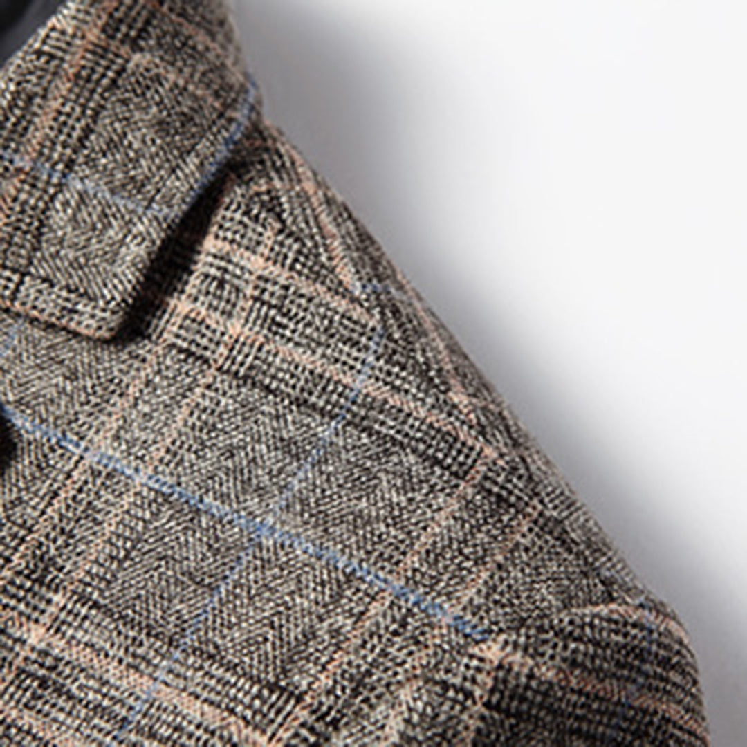 Claus - Smal pasform blazer med reverskrave og langærmede lommer Lundbutik