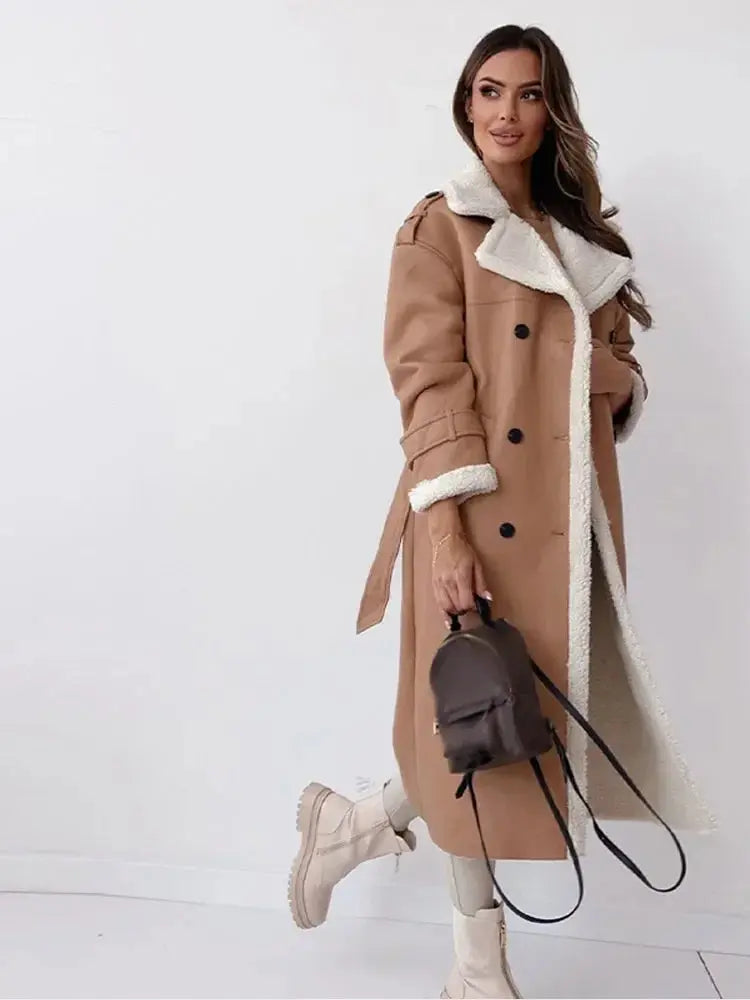 Leona - Langærmet fleeceforet frakke med bælte og lommer-Jackets-Lundbutik-Khaki-S-Lund Butik