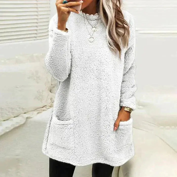 Emma - Casual lang fleecetrøje med rund hals og lommer-Sweaters-Lundbutik-Hvid-S-Lund Butik