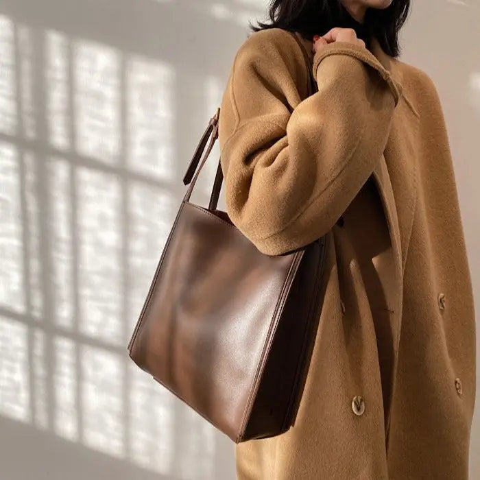 Hallie - Rummelig vegansk skuldertaske med justerbare stropper-Apparel & Accessoiries-Lundbutik-Lund Butik