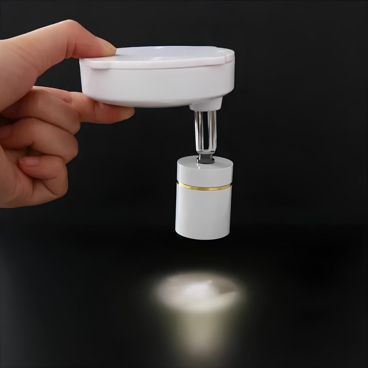 EmilGlow - Trådløse LED-spotlights med justerbar vinkel og nem montering Lundbutik